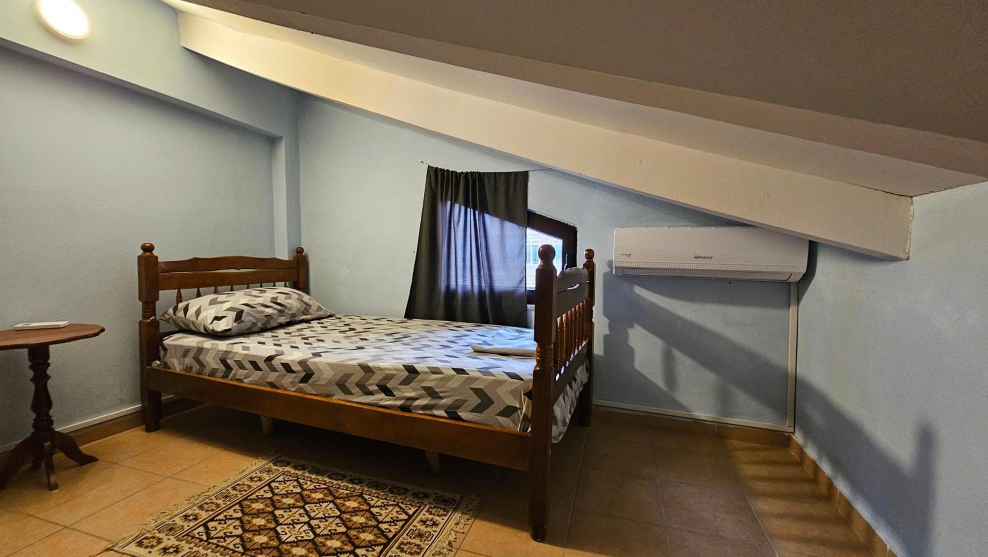 Traveler Hostel Shkoder Exterior photo