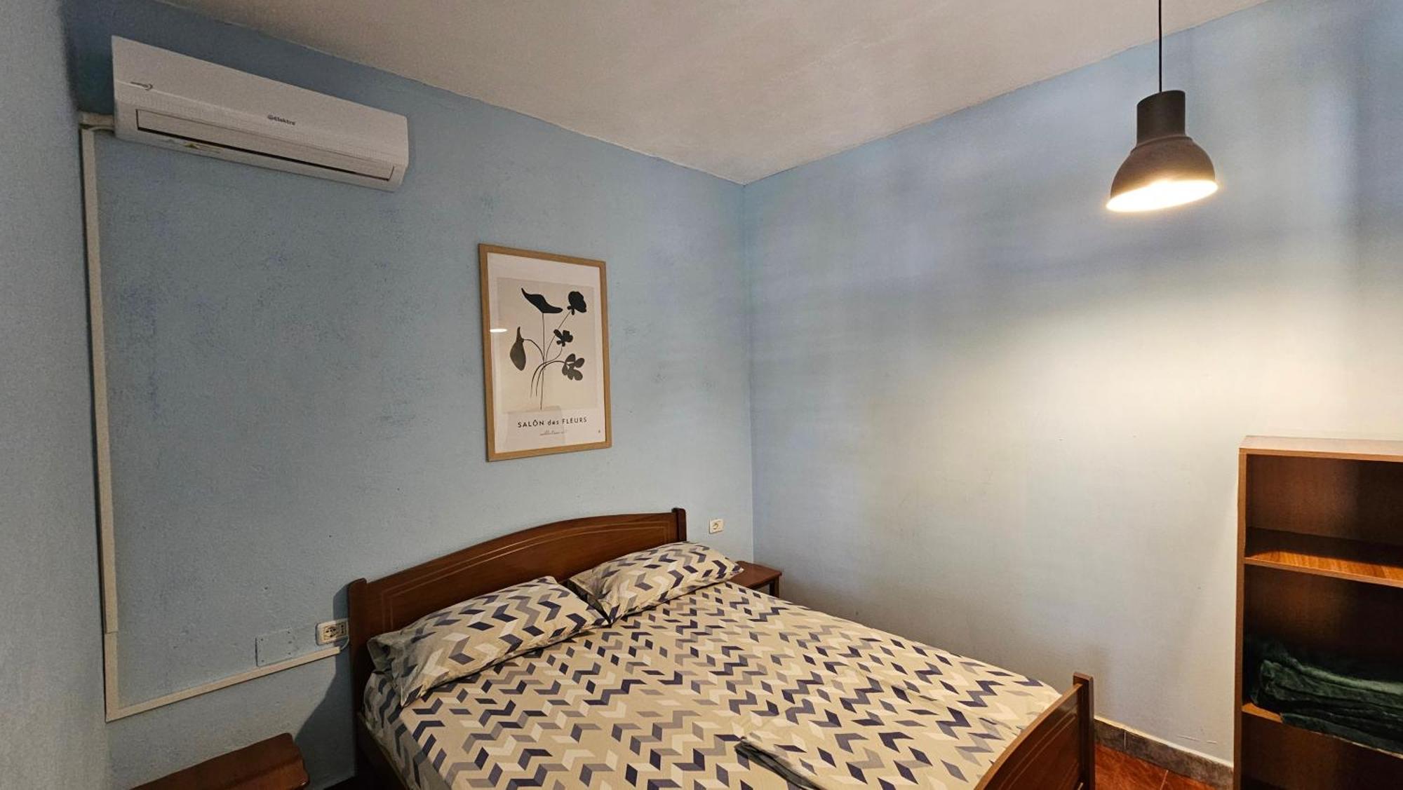 Traveler Hostel Shkoder Exterior photo